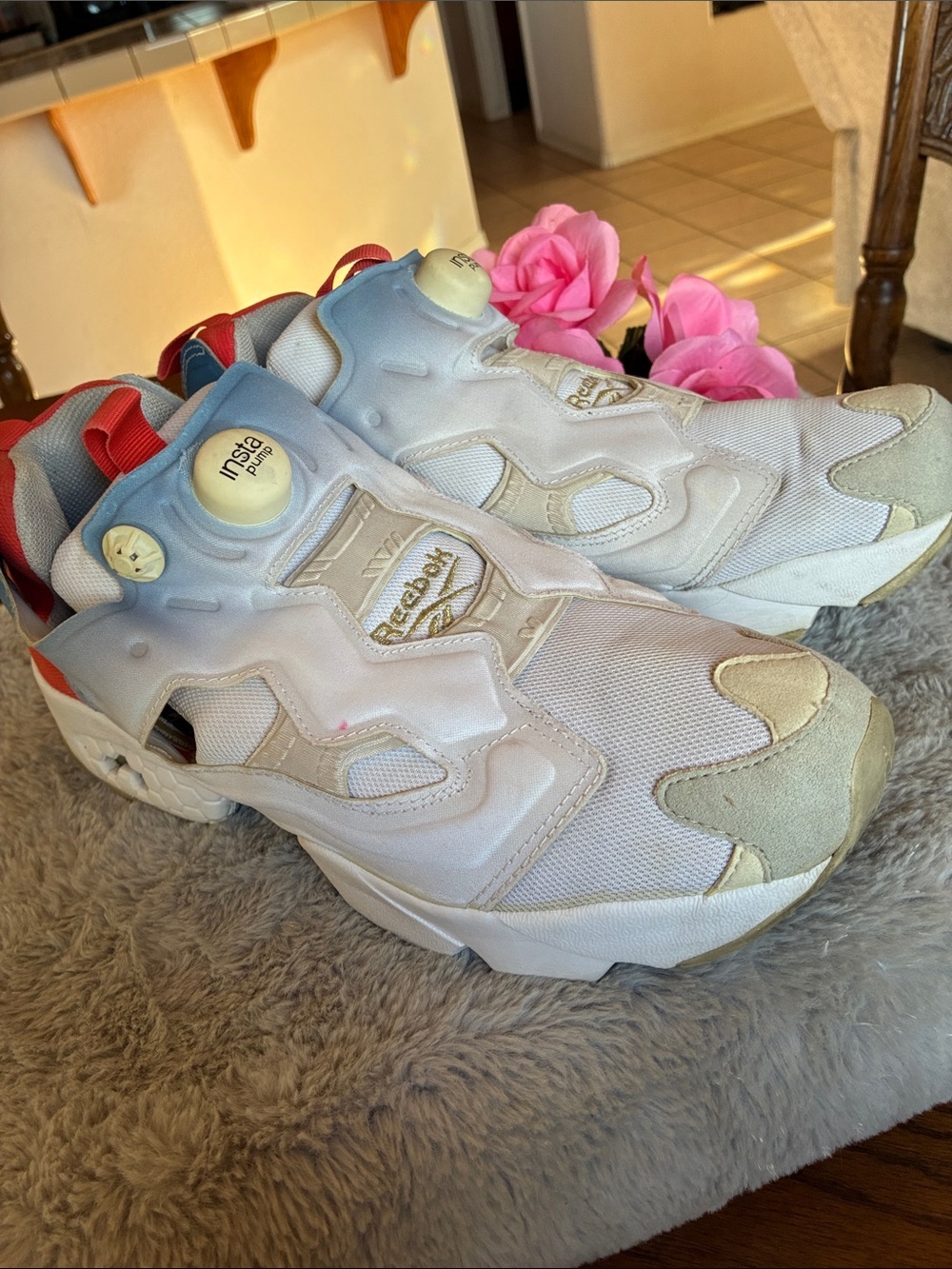 Reebok Kids White and Red InstaPump Fury Sneakers